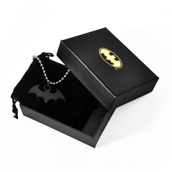 Zdjęcie produktu Batman - Czarny wisiorek nietoperz na łańcuszku