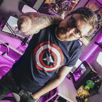 Zdjęcie produktu Captain America - Koszulka z logo tarczy Distressed, niebieska