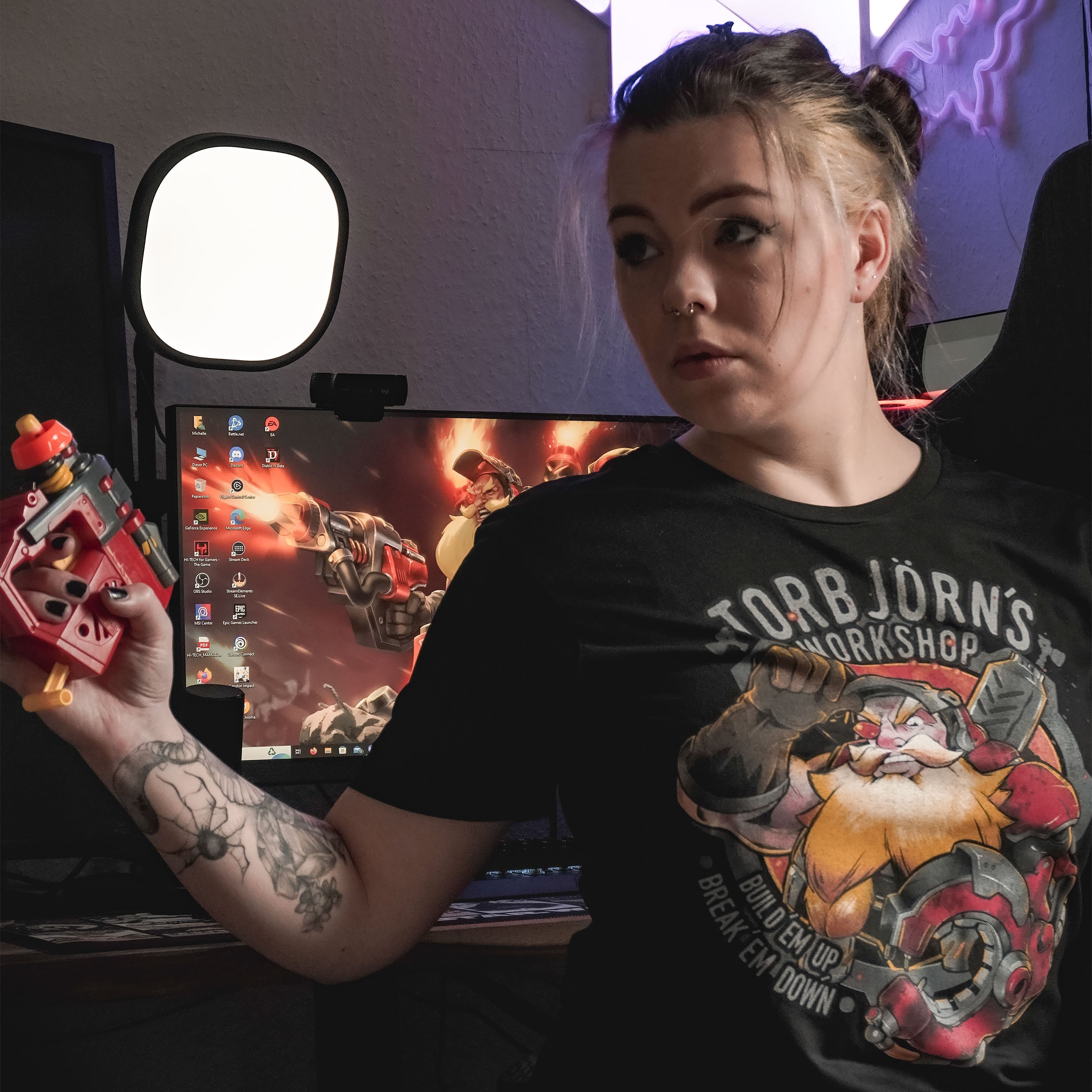 Zdjęcie produktu Overwatch - T-shirt Torbjörna Warsztat czarny