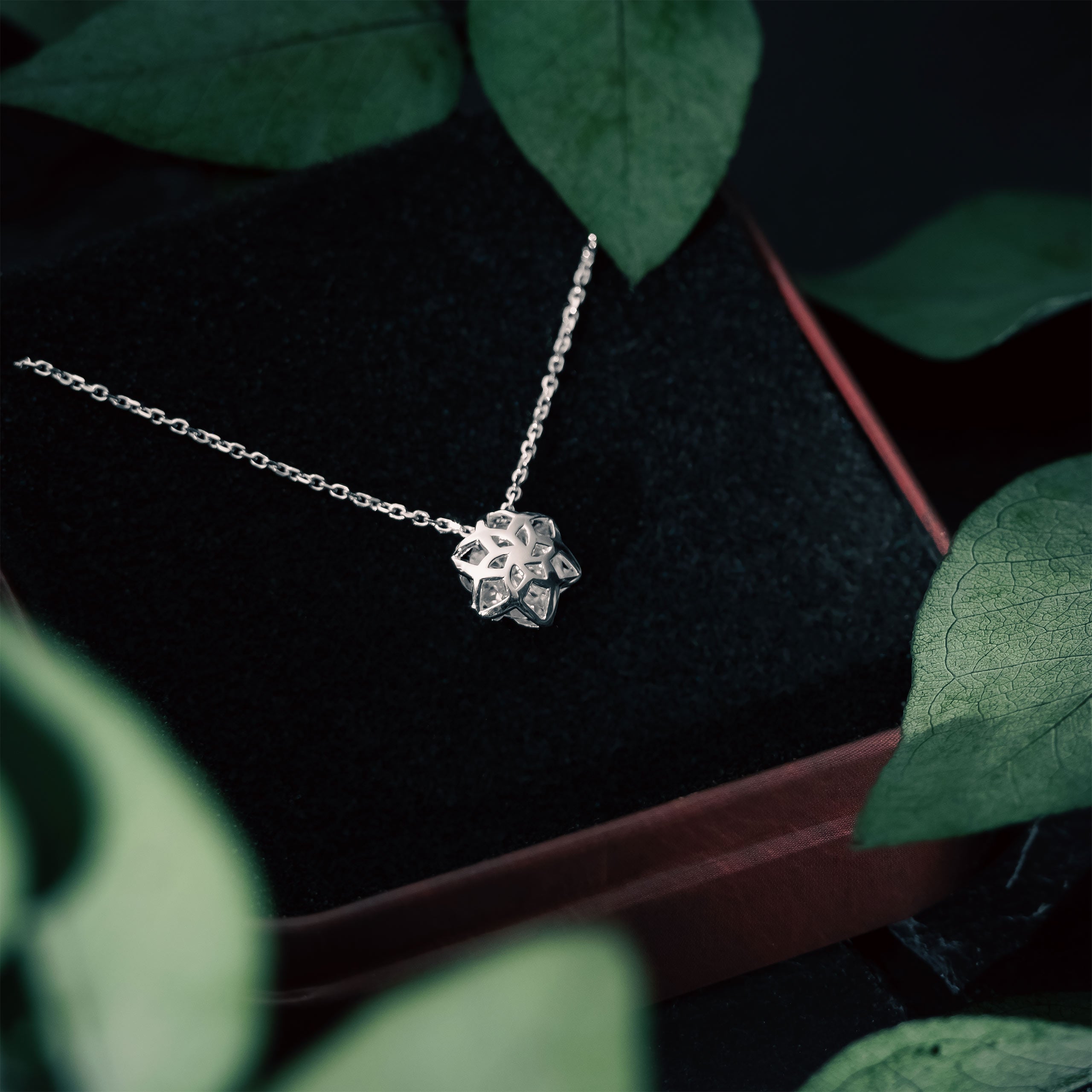 Product image The Lord of the Rings - Nenya Miniature Elven Necklace