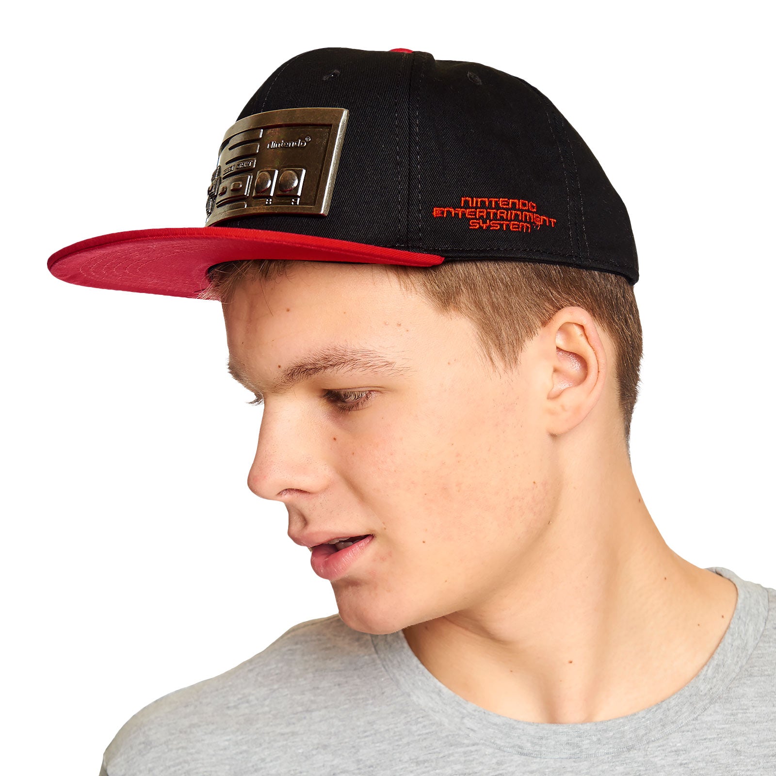 Zdjęcie produktu Nintendo - NES Metalowy Kontroler Snapback Czapka