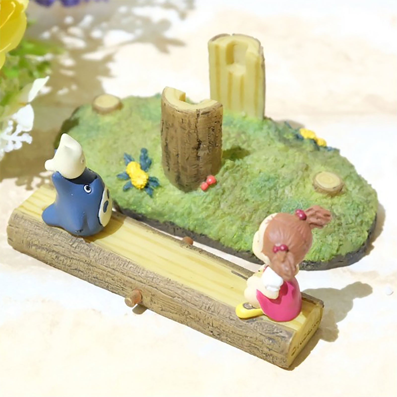 Zdjęcie produktu Totoro - Mei i Totoro na huśtawce figurka