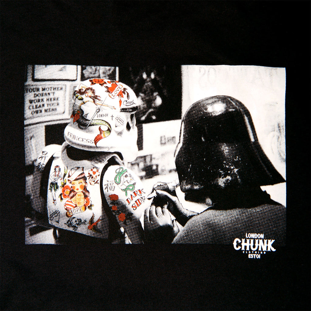 Zdjęcie produktu Koszulka Dark Side Tattoo dla fanów Star Wars czarna