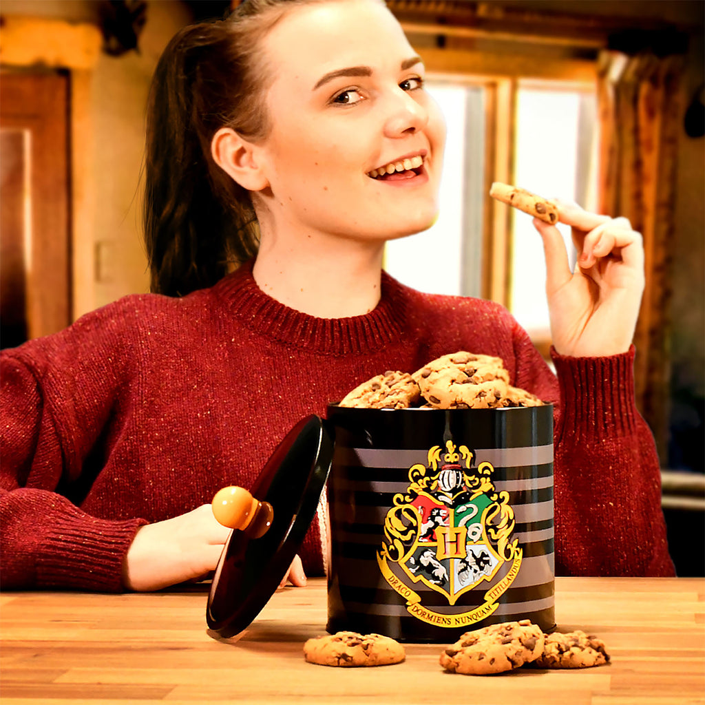 Product image Harry Potter - Hogwarts Crest Tin