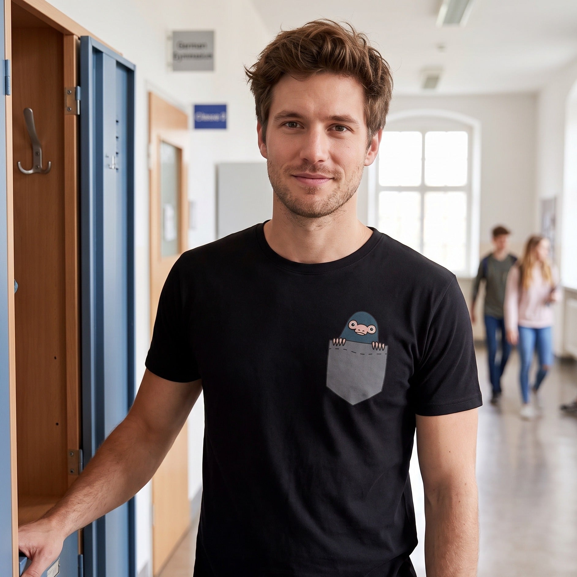Zdjęcie produktu Kieszeń Niffler - Fantastyczne Zwierzęta T-Shirt damski czarny