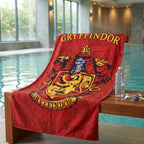 Zdjęcie produktu Harry Potter - Ręcznik plażowy z herbem Gryffindoru