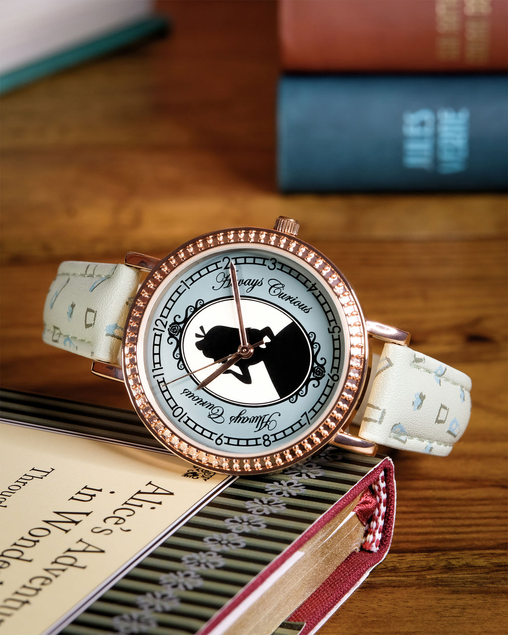 Product image Alice in Wonderland - Always Curious Wristwatch