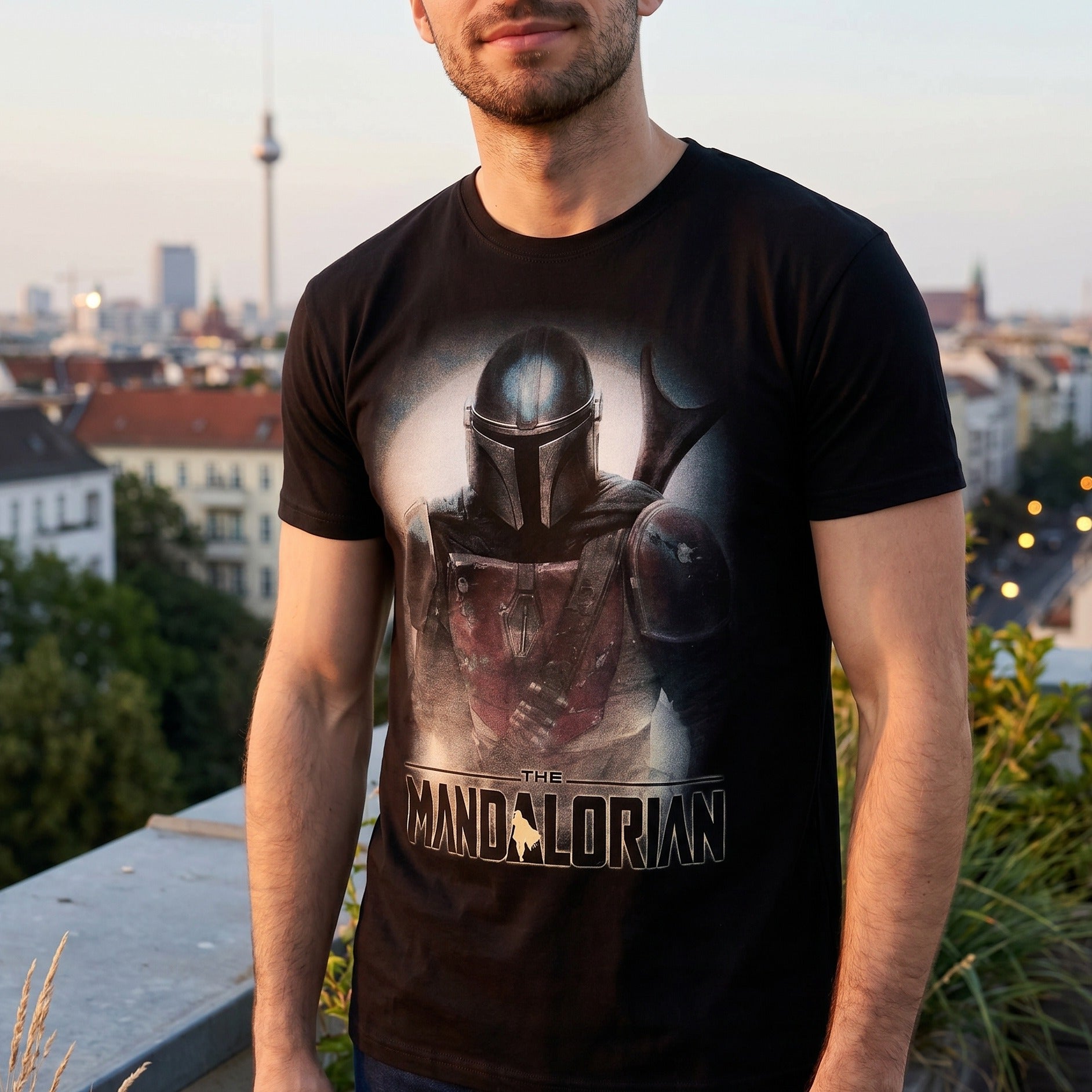Zdjęcie produktu The Mandalorian Fighter T-Shirt czarne - Star Wars