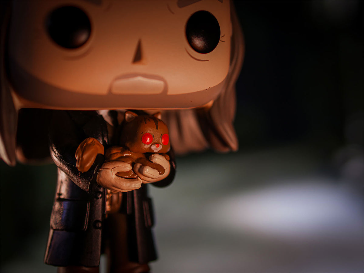 Zdjęcie produktu Harry Potter - Filch z Mrs. Norris Yule Ball Funko Pop Figurka