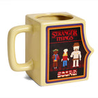Zdjęcie produktu Stranger Things - Palace Arcade Machine 3D Kubek