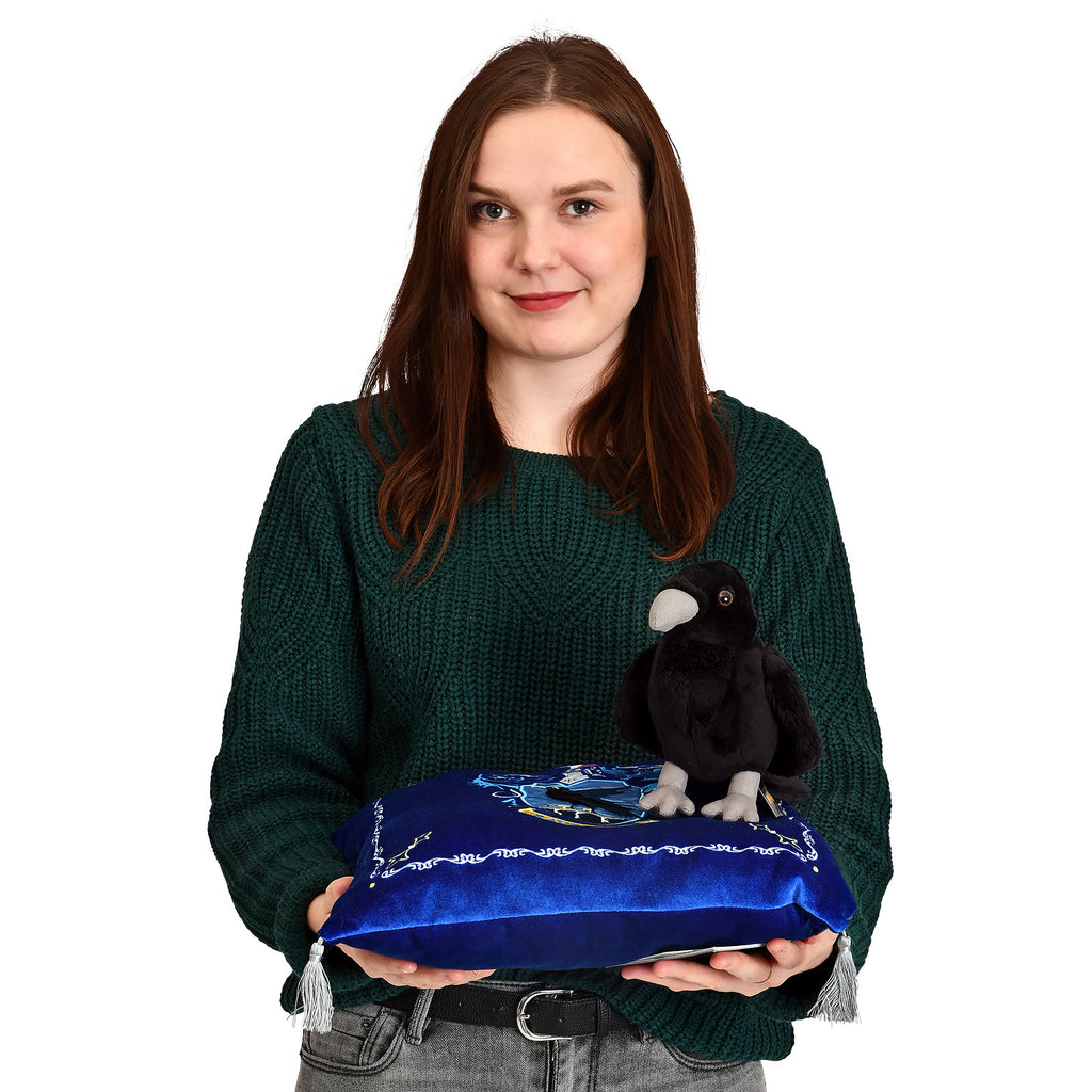 Zdjęcie produktu Harry Potter - Poduszka Ravenclaw z herbem i pluszową figurką