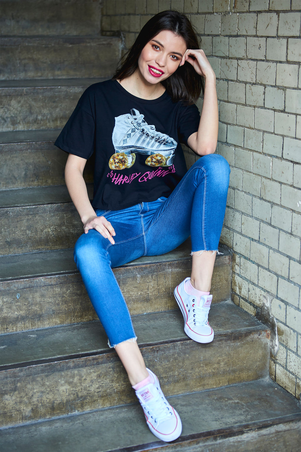 Product image Birds of Prey - Harley Roller Skates Crop Top Women's Black