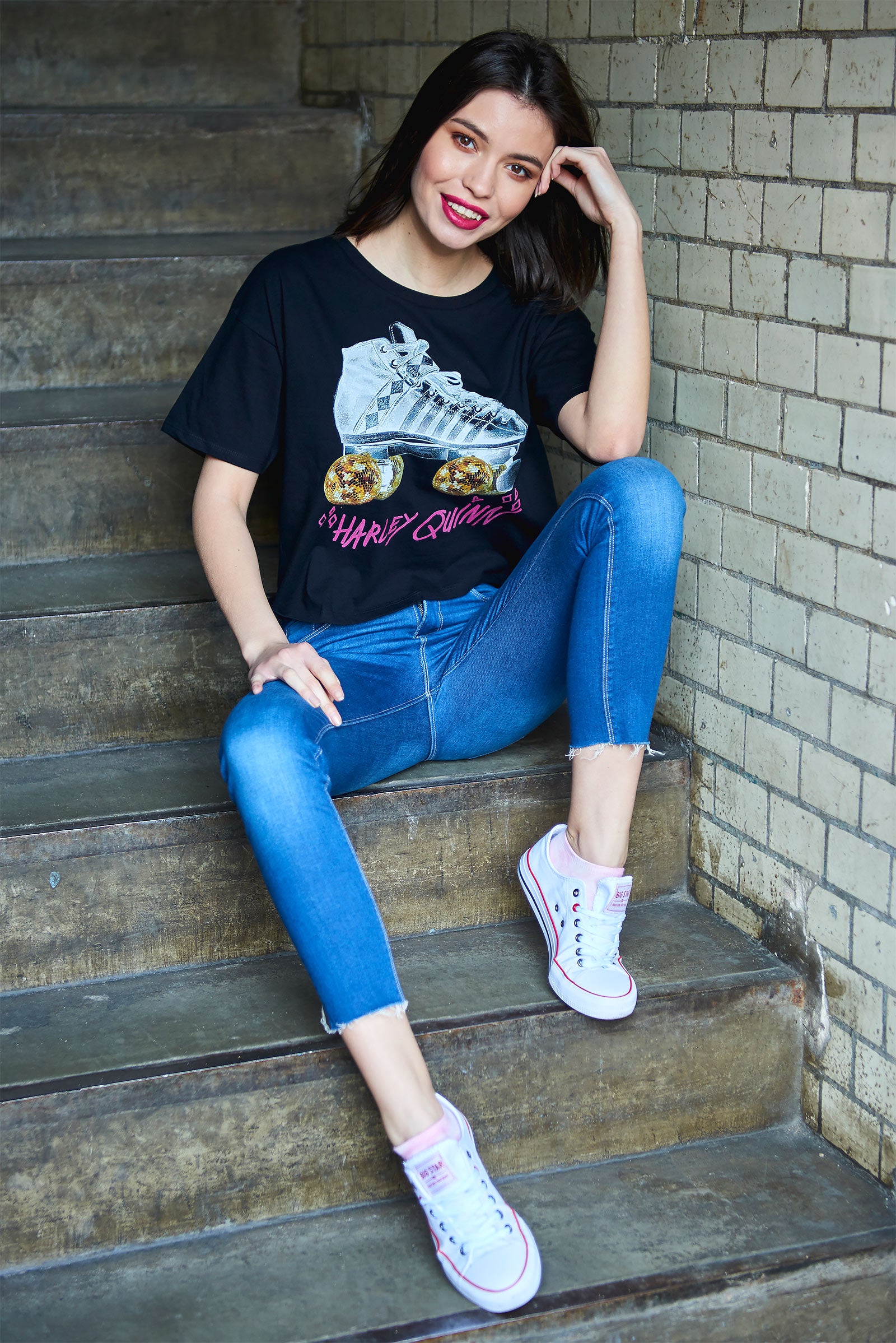 Zdjęcie produktu Birds of Prey - Harley Roller Skates Crop Top Damskie czarne