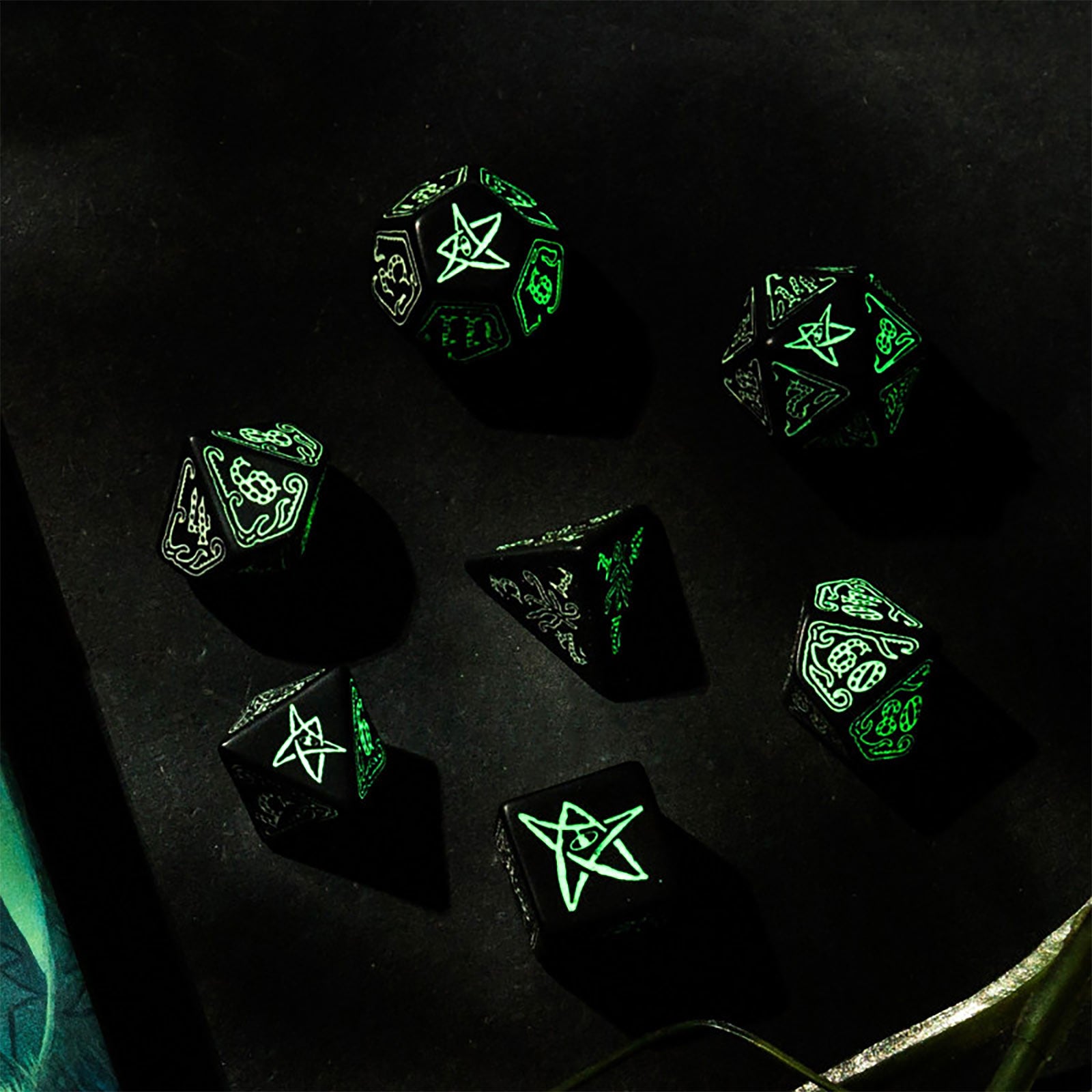 Product image Call of Cthulhu Glow in the Dark RPG Dice Set 7pcs black