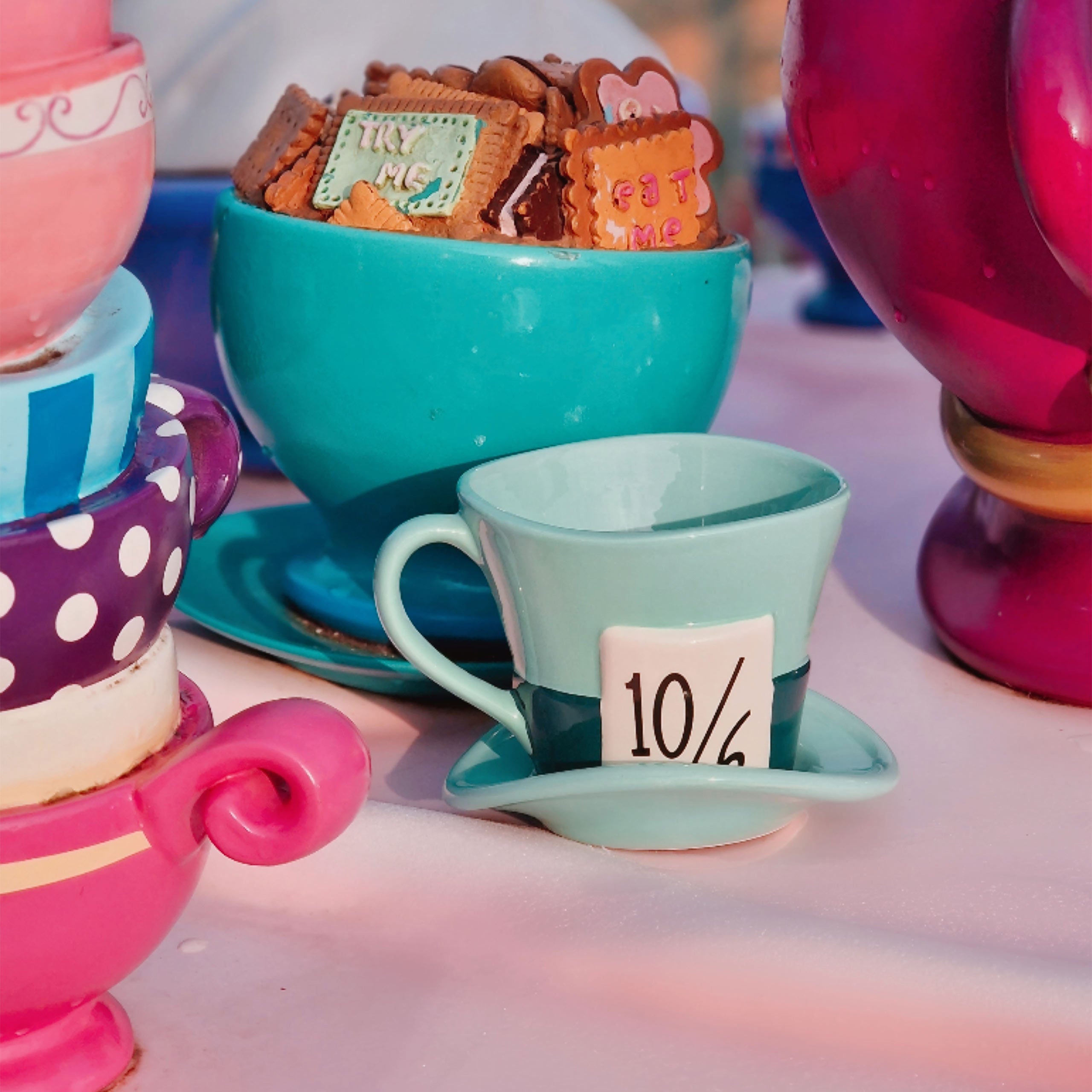 Zdjęcie produktu Alicja w Krainie Czarów - Kubek 3D Kapelusz Szalonego Kapelusznika