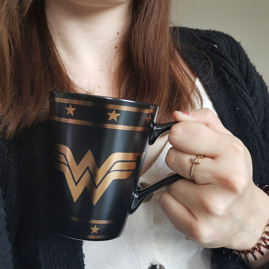 Zdjęcie produktu Wonder Woman - Logo kubek czarny