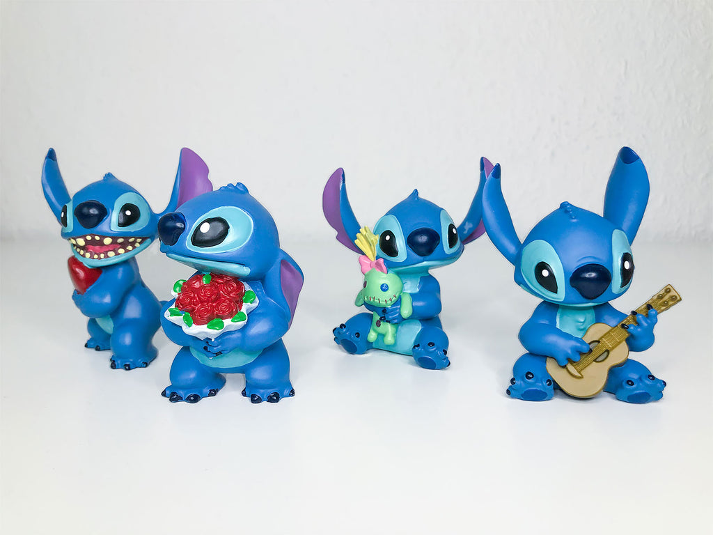 Zdjęcie produktu Lilo & Stitch - Figurka Stitcha z różami
