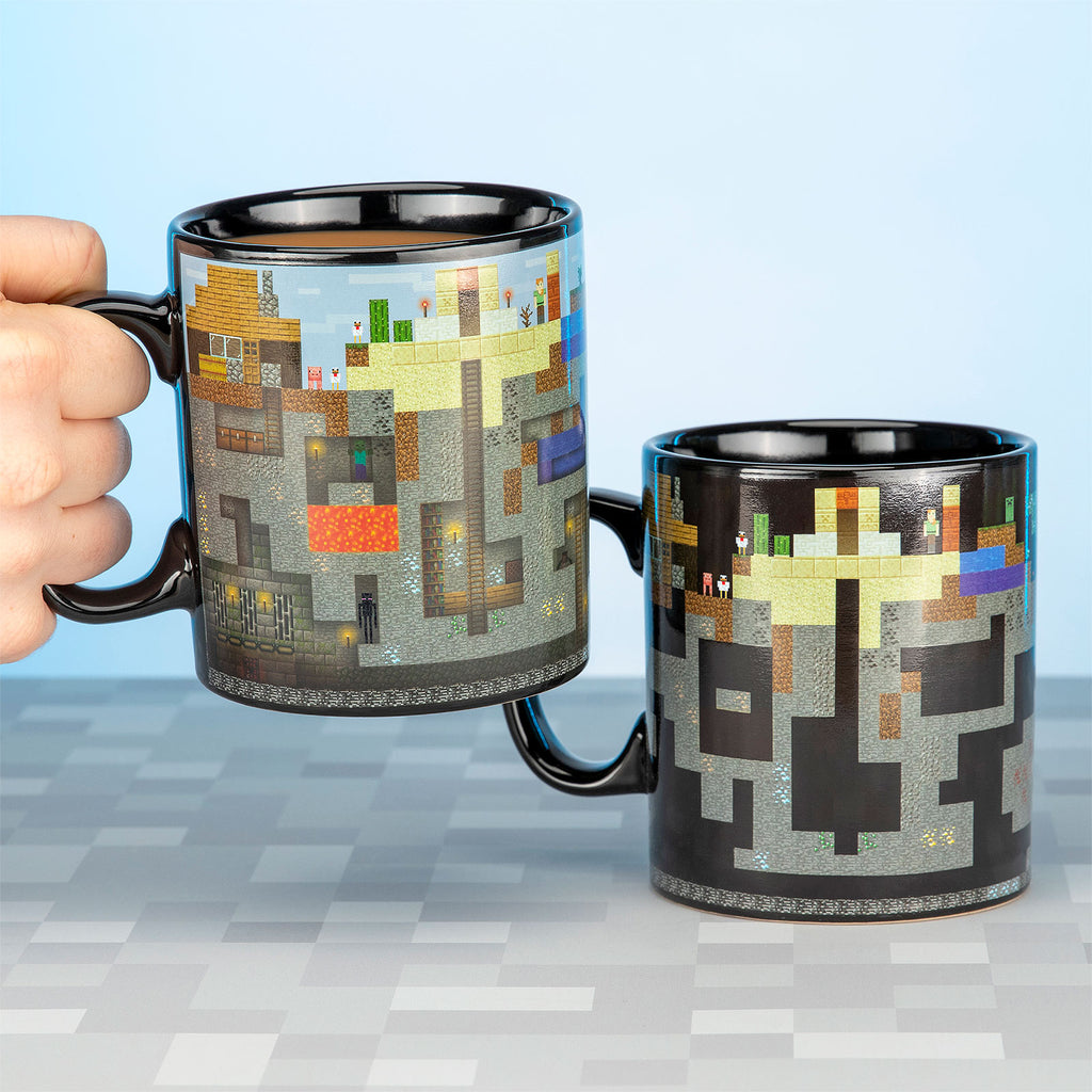 Zdjęcie produktu Minecraft - Pixelowy Świat Kubek z Efektem Termicznym