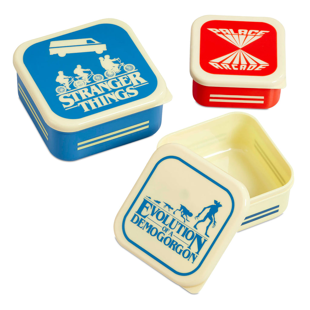 Zdjęcie produktu Stranger Things - Zestaw 3 retro lunchboxów z sylwetkami