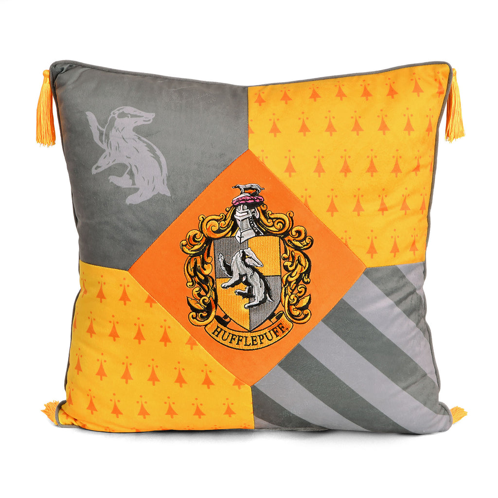 Zdjęcie produktu Harry Potter - Poduszka Hufflepuff z frędzlami deluxe