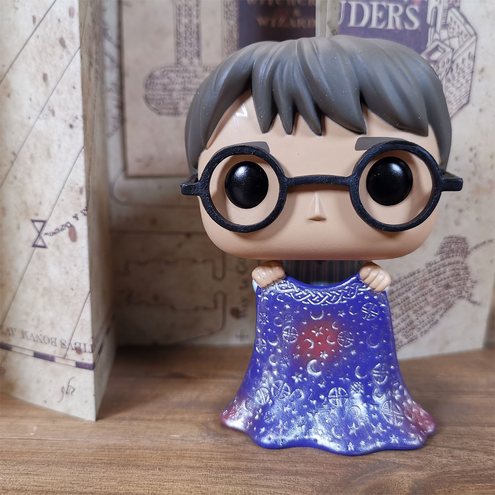 Zdjęcie produktu Harry Potter z peleryną-niewidką Funko Pop figurka