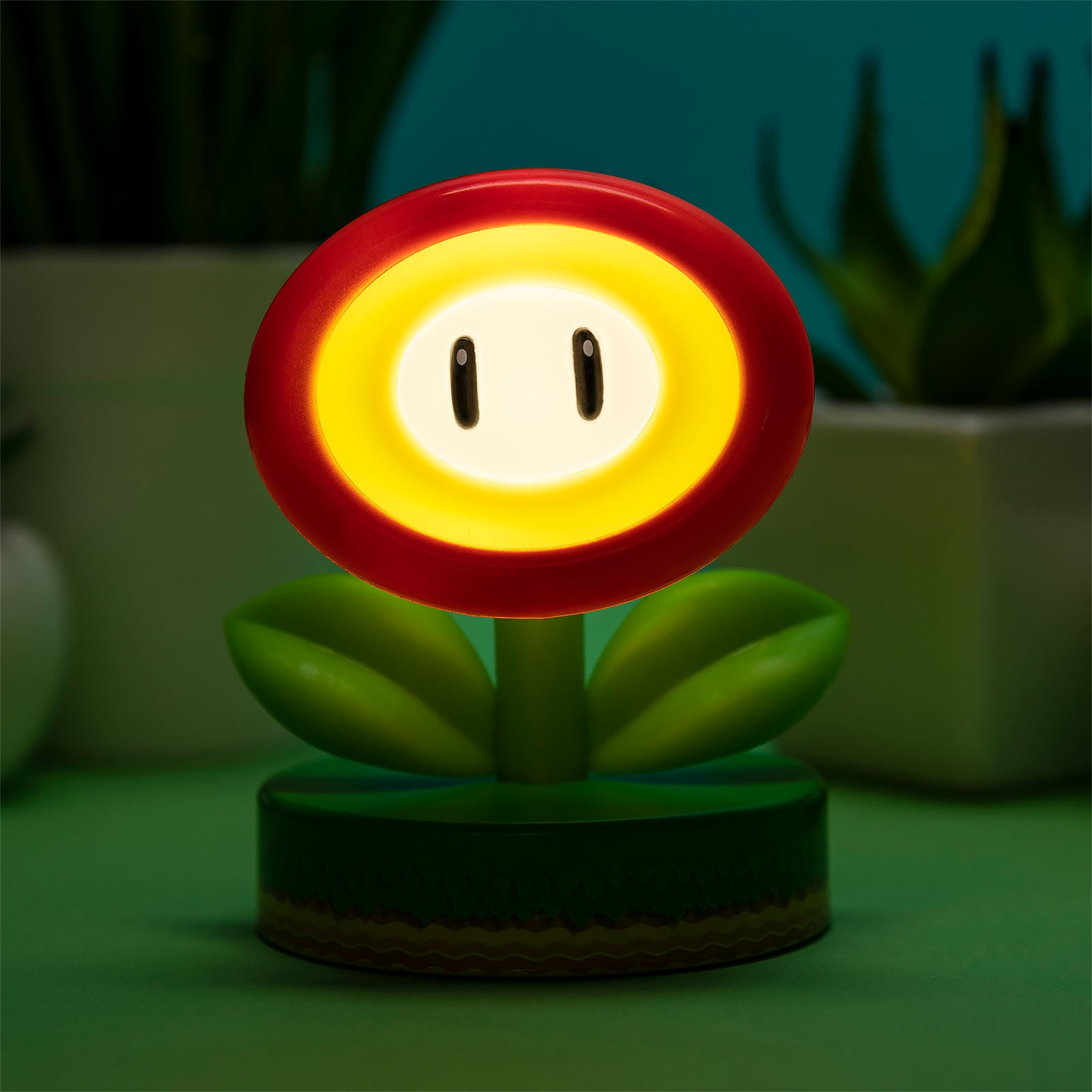 Zdjęcie produktu Super Mario - Lampa stołowa 3D z motywem Kwiatu Ognia