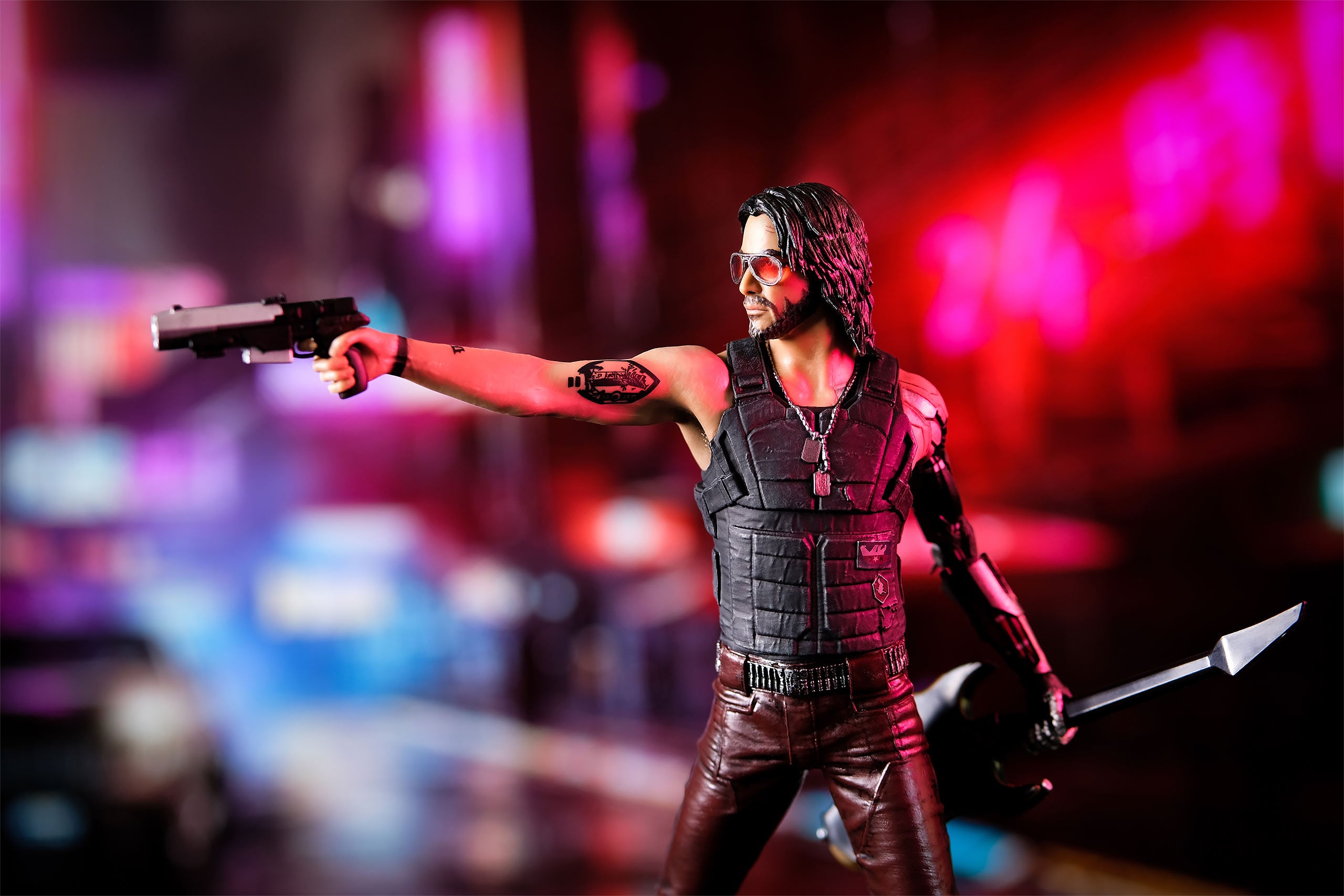 Zdjęcie produktu Cyberpunk 2077 - Figurka Johnny Silverhand 23 cm