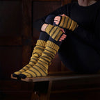 Zdjęcie produktu Harry Potter - Zestaw do robienia na drutach: rękawiczki i skarpety Hufflepuff
