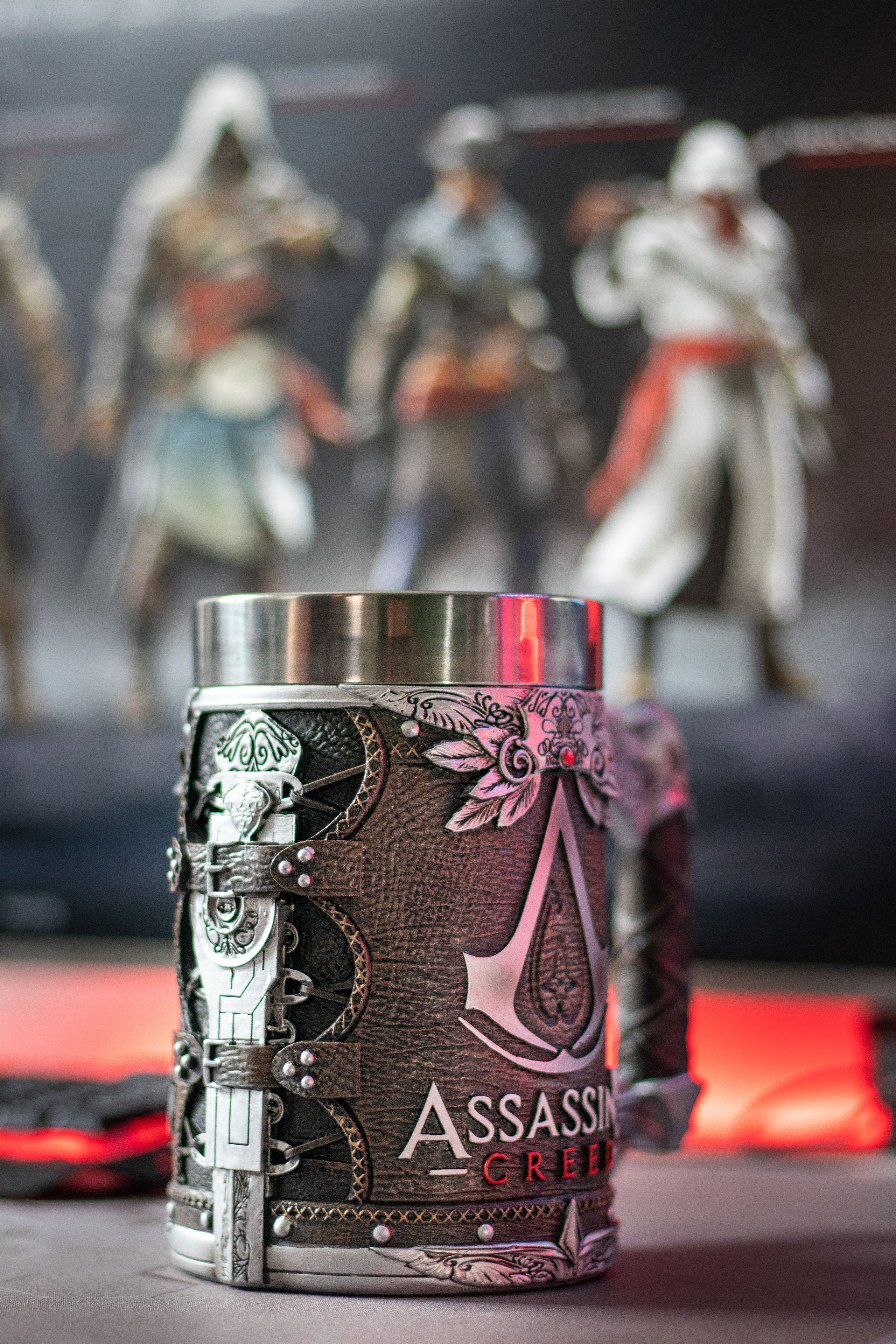 Zdjęcie produktu Assassin's Creed - Deluxe brązowy kufel z logo