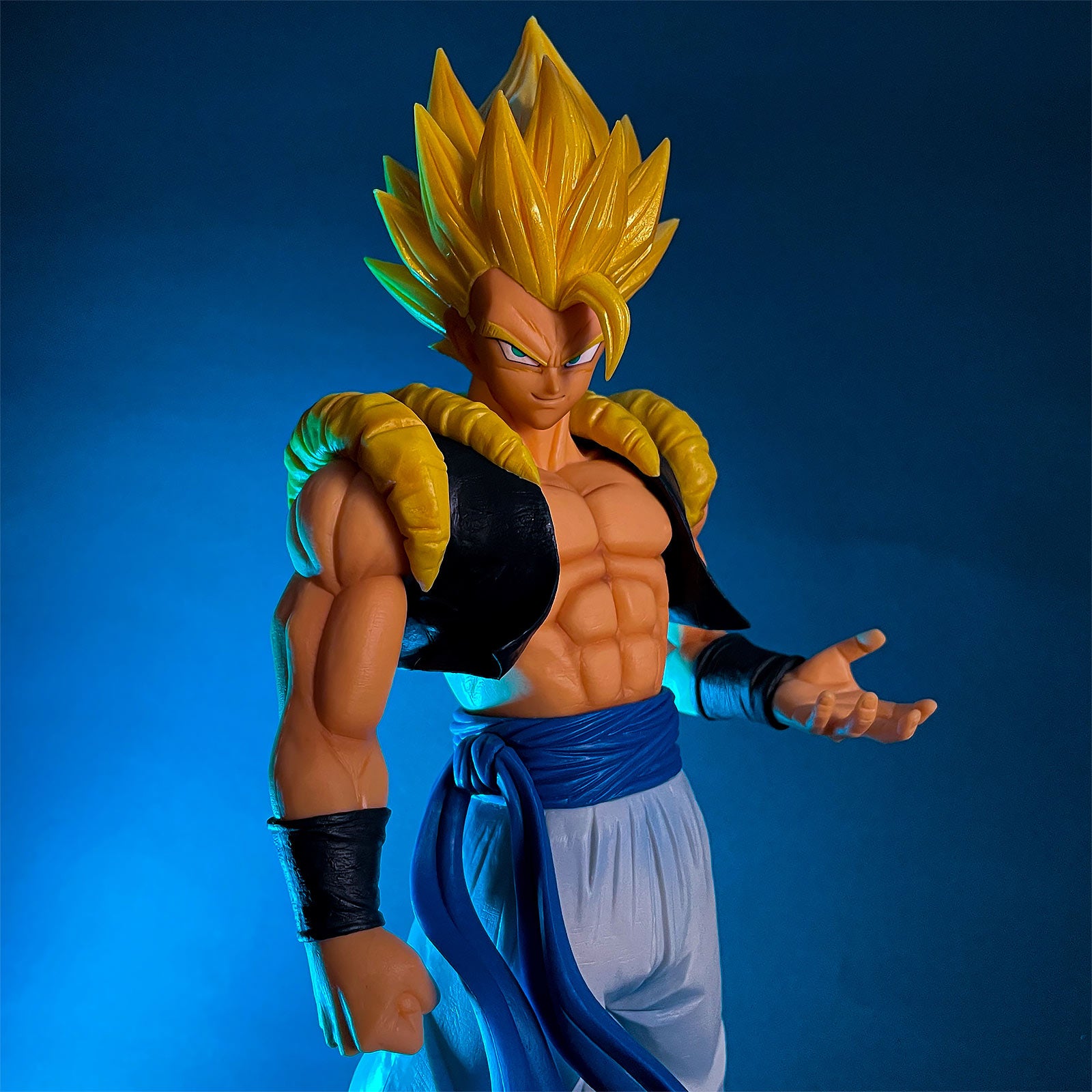 Product image Dragon Ball Super - Gogeta Grandista Nero Figure 27 cm