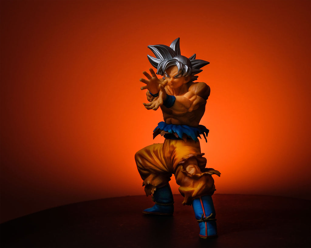 Zdjęcie produktu Dragon Ball Super - Goku Ultra Instinct Figurka 18cm