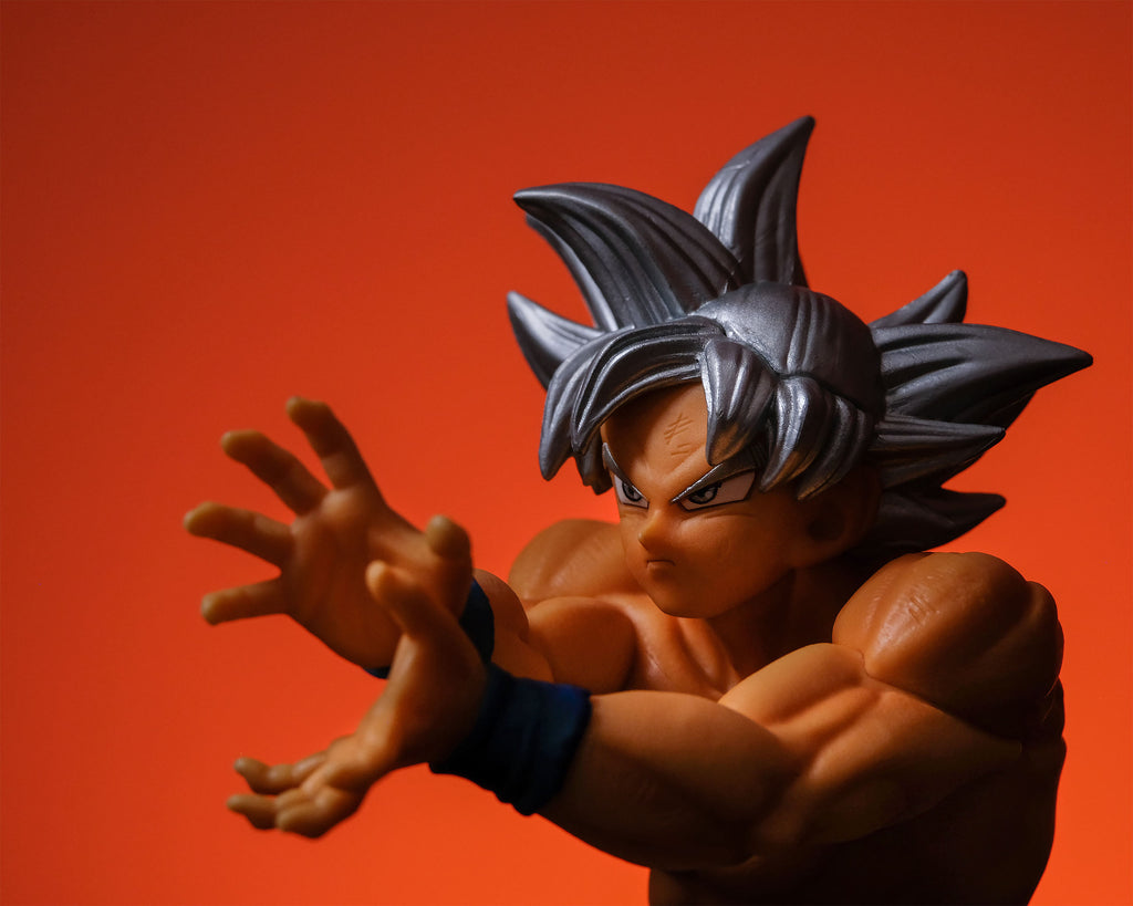 Zdjęcie produktu Dragon Ball Super - Goku Ultra Instinct Figurka 18cm