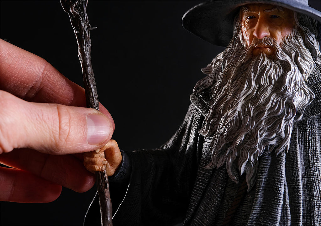 Product image The Lord of the Rings - Gandalf the Grey Classic Series Deluxe Figure 35 cm