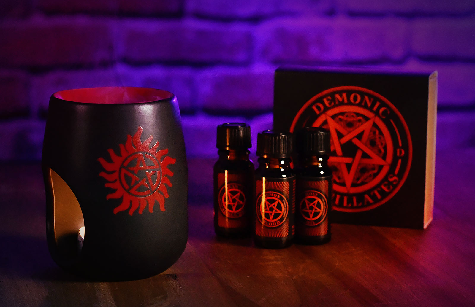 Zdjęcie produktu Supernatural - Lampa zapachowa z symbolem ochrony przed opętaniem i olejkiem zapachowym