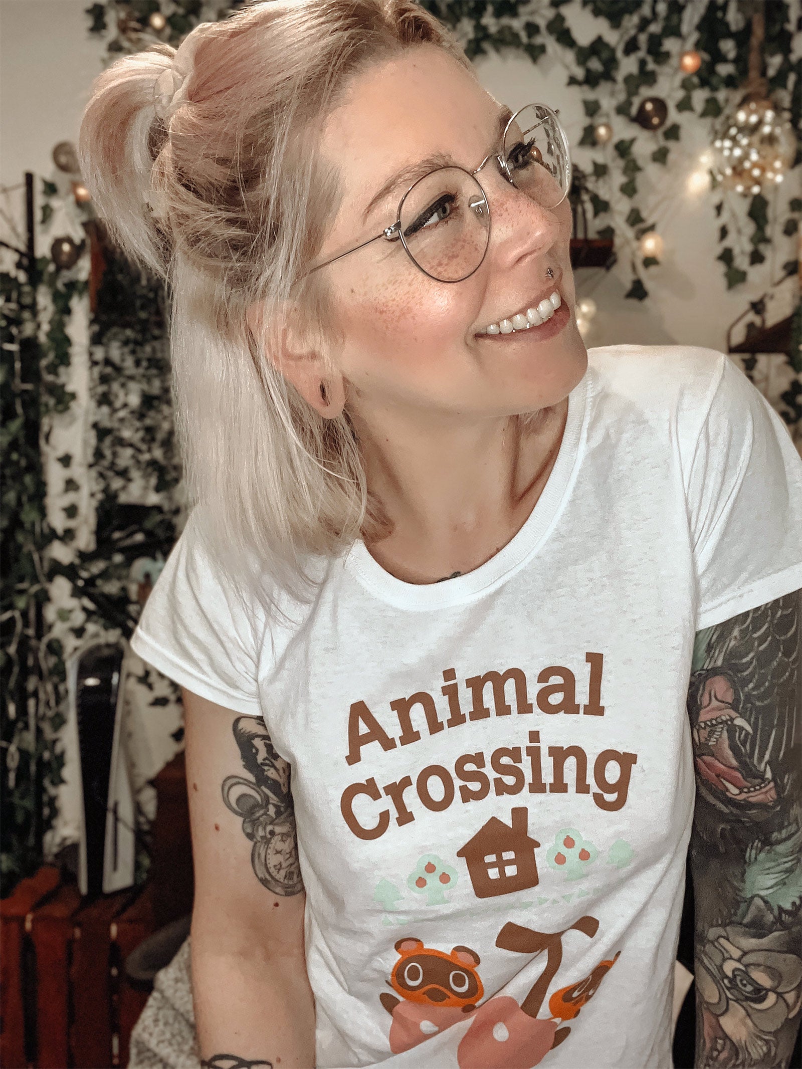 Zdjęcie produktu Animal Crossing - Koszulka damska z Nepp i Schlepp, biała