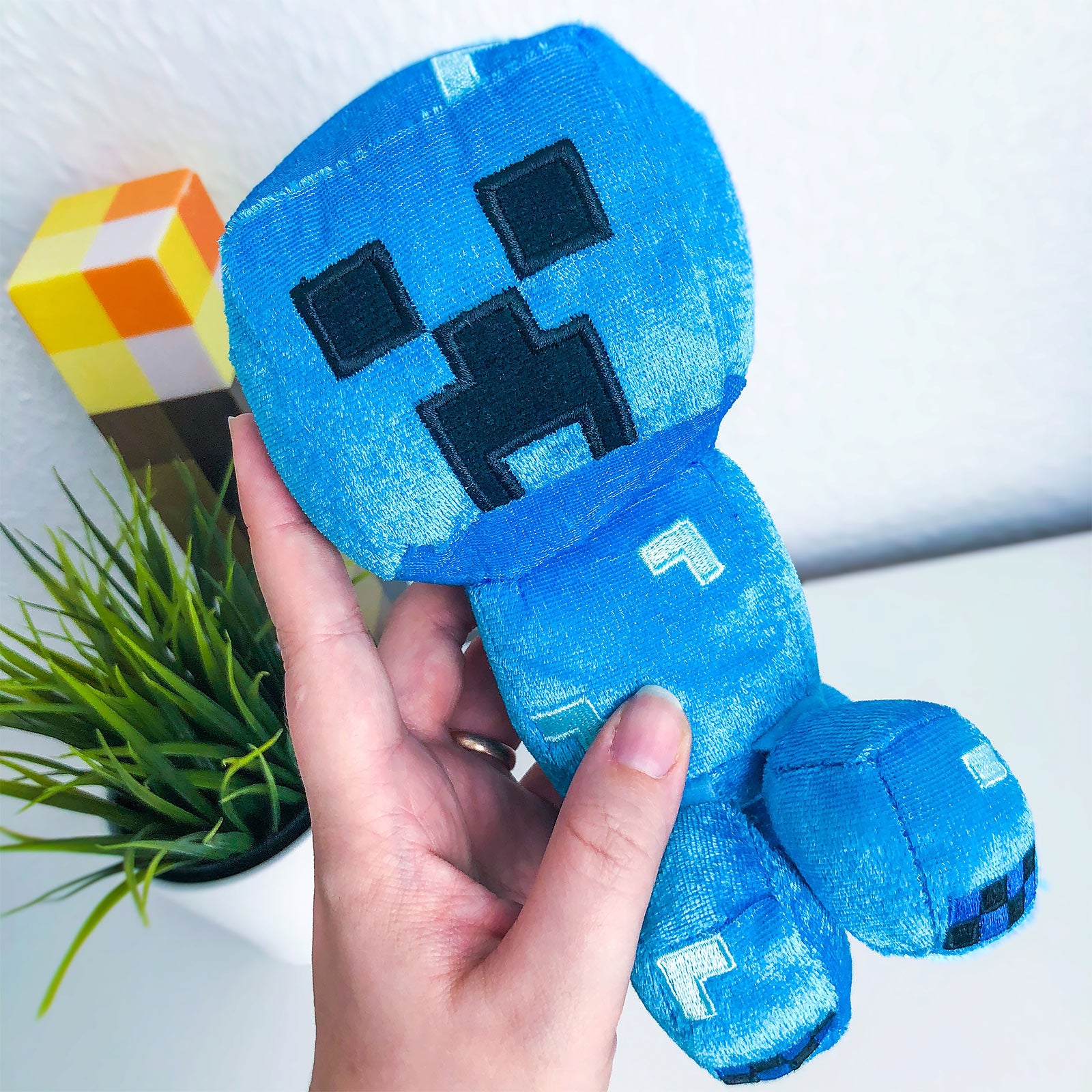 Zdjęcie produktu Minecraft - Happy Explorer Charged Creeper Pluszowa Figurka 19 cm