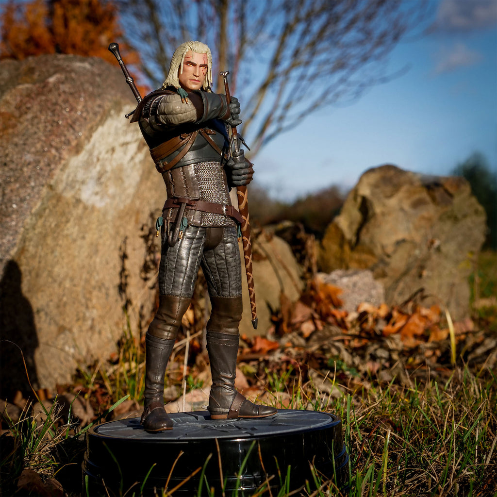 Zdjęcie produktu Wiedźmin - Serce z Kamienia Geralt Figura 25 cm