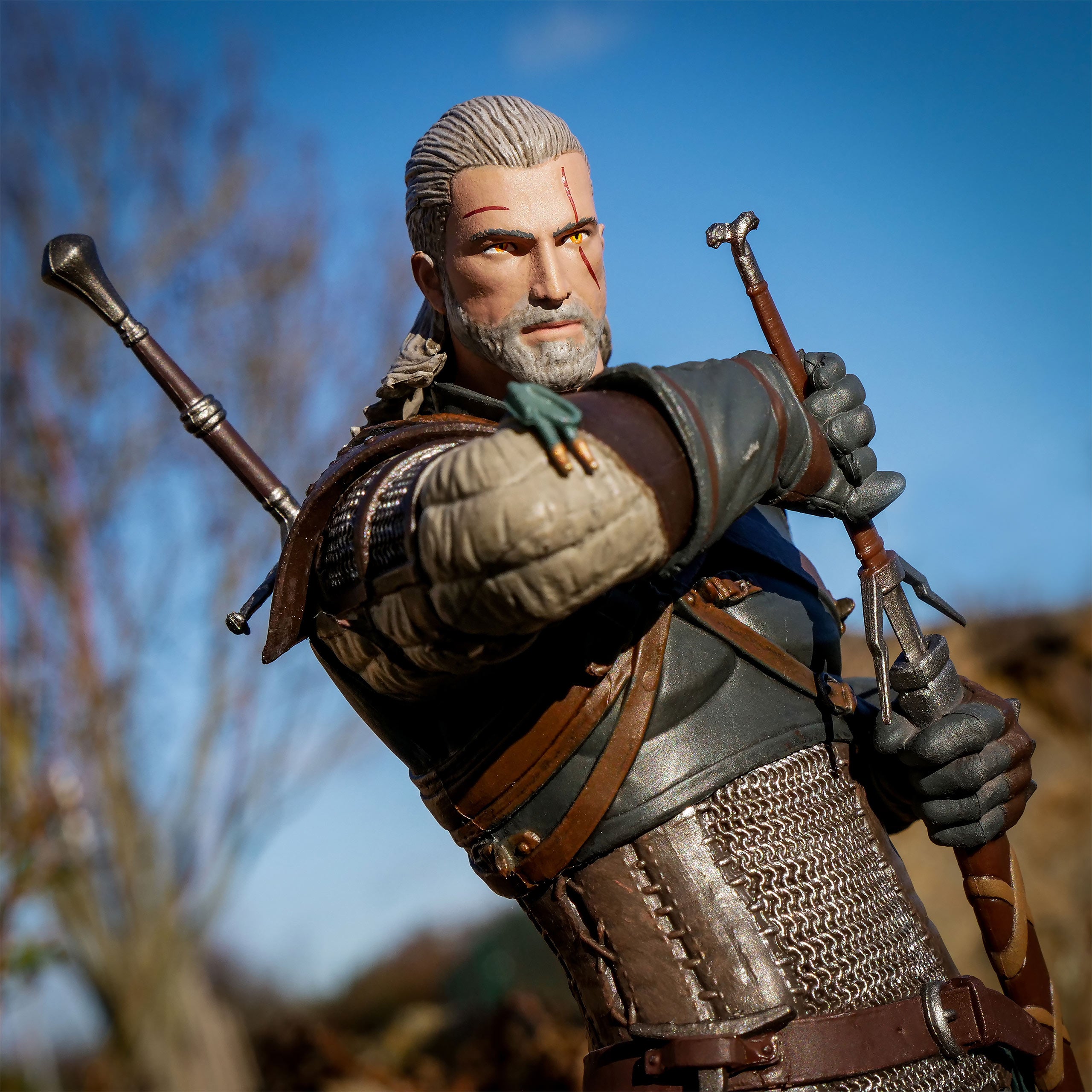 Zdjęcie produktu Wiedźmin - Serce z Kamienia Geralt Figura 25 cm