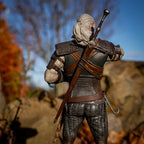 Zdjęcie produktu Wiedźmin - Serce z Kamienia Geralt Figura 25 cm