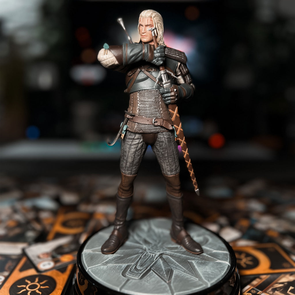 Zdjęcie produktu Wiedźmin - Serce z Kamienia Geralt Figura 25 cm
