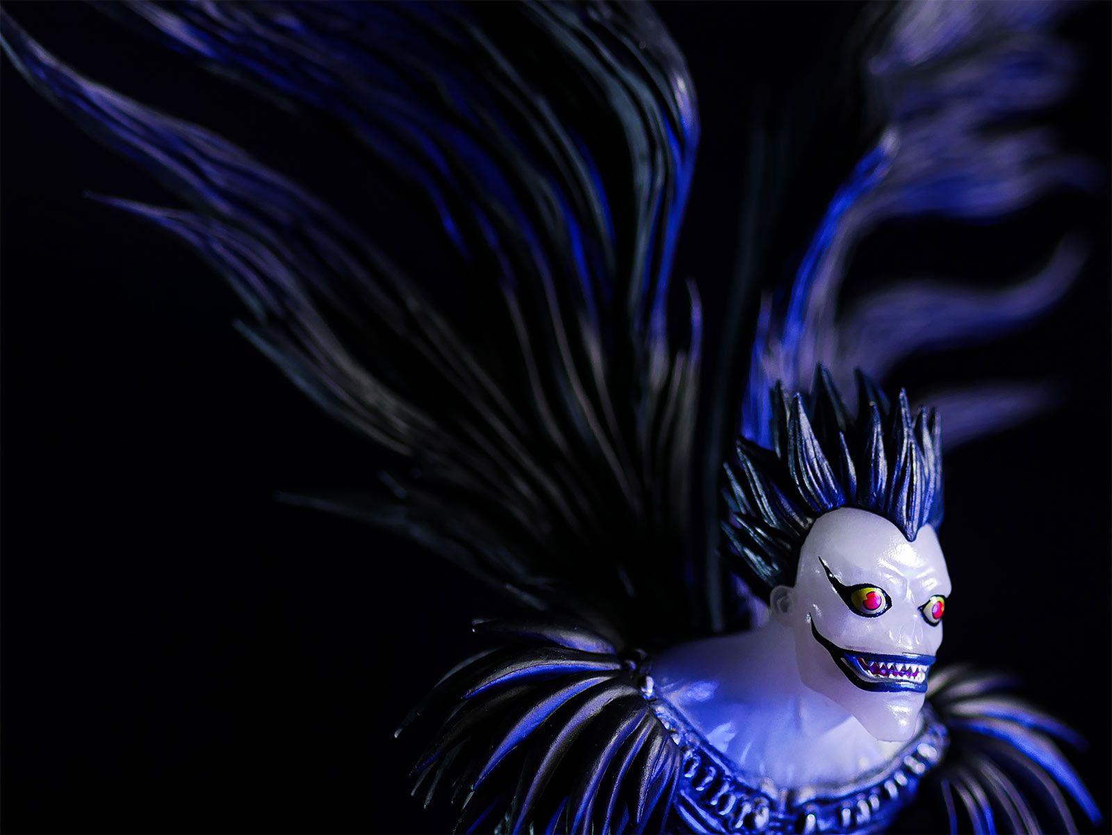 Zdjęcie produktu Death Note - Ryuk Glow in the Dark Figurka 30 cm