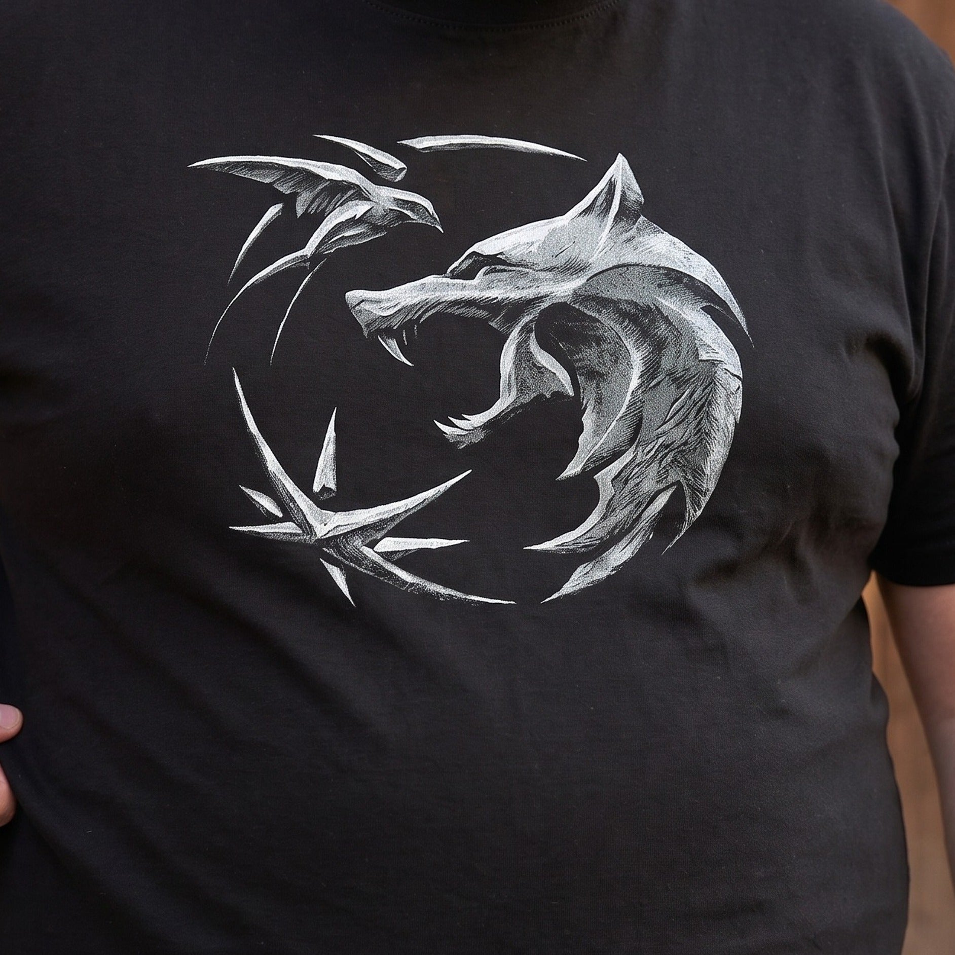 Zdjęcie produktu Witcher - Koszulka z emblematem wilka czarna