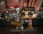 Zdjęcie produktu Harry Potter z wózkiem bagażowym na peronie 9 3/4 Funko Pop Figurka