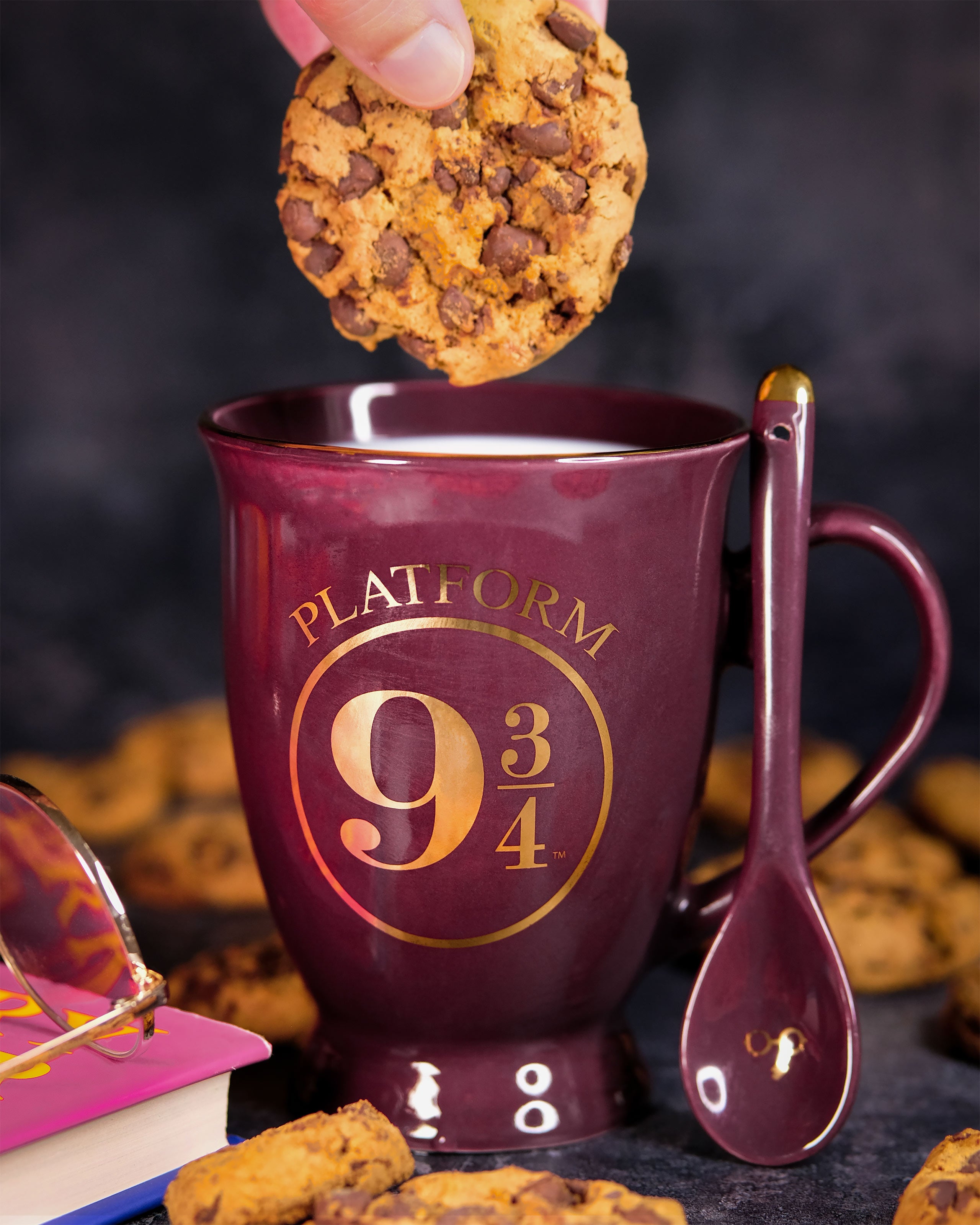 Zdjęcie produktu Harry Potter - Kolekcjonerski kubek z łyżeczką Peron 9 3/4