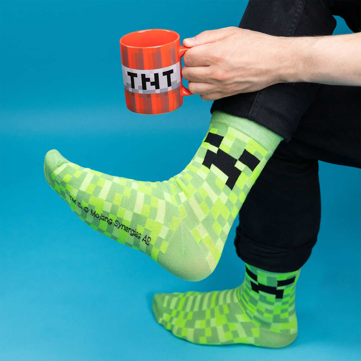 Zdjęcie produktu Minecraft - Zestaw skarpet Creeper i kubka TNT