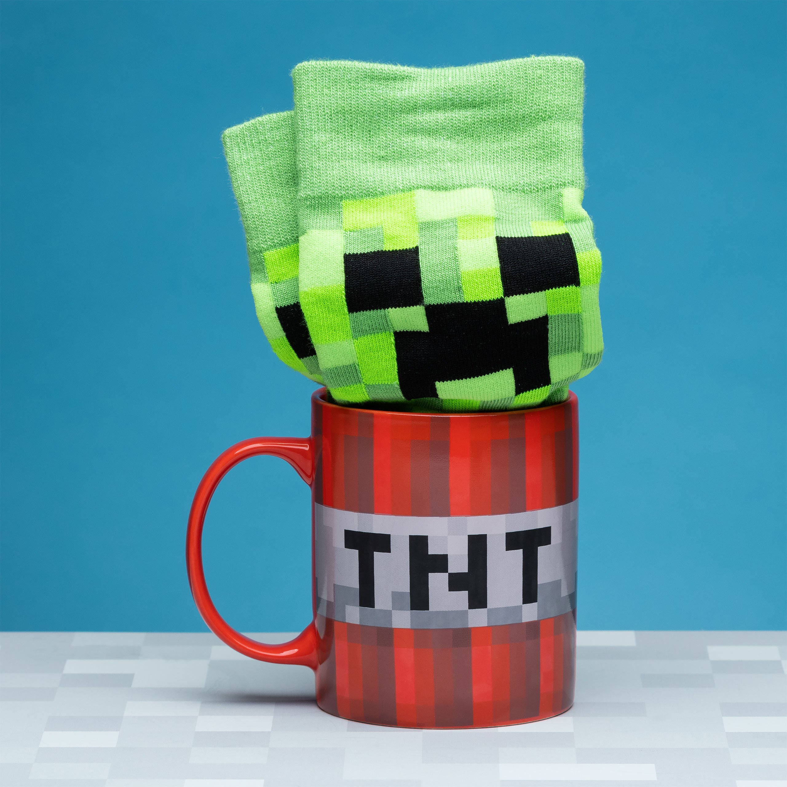 Zdjęcie produktu Minecraft - Zestaw skarpet Creeper i kubka TNT