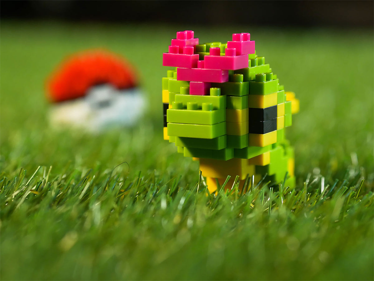 Product image Pokemon - Caterpie with Pokeball nanoblock Mini Construction Figures Set