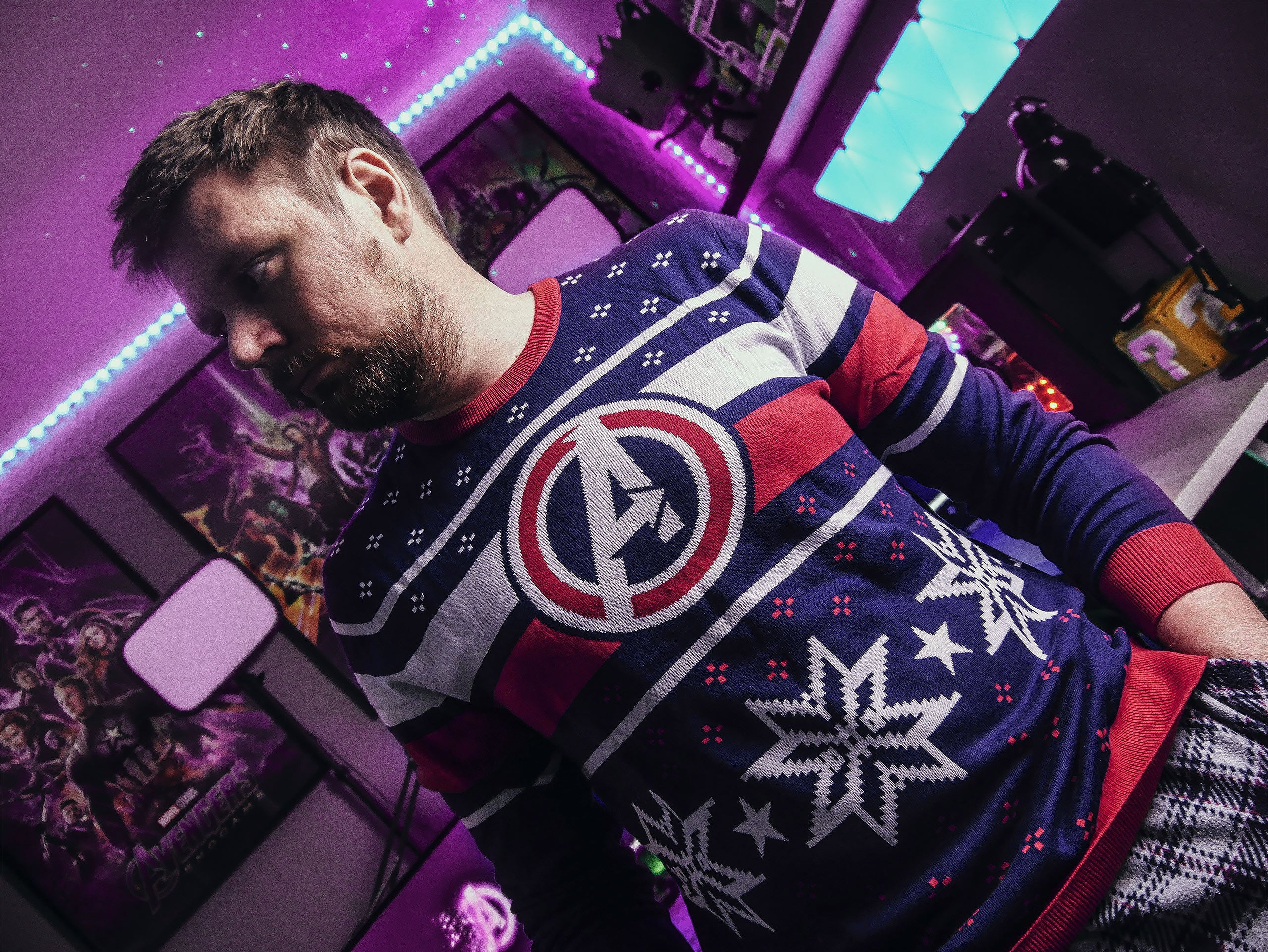 Zdjęcie produktu Avengers - Logo sweter