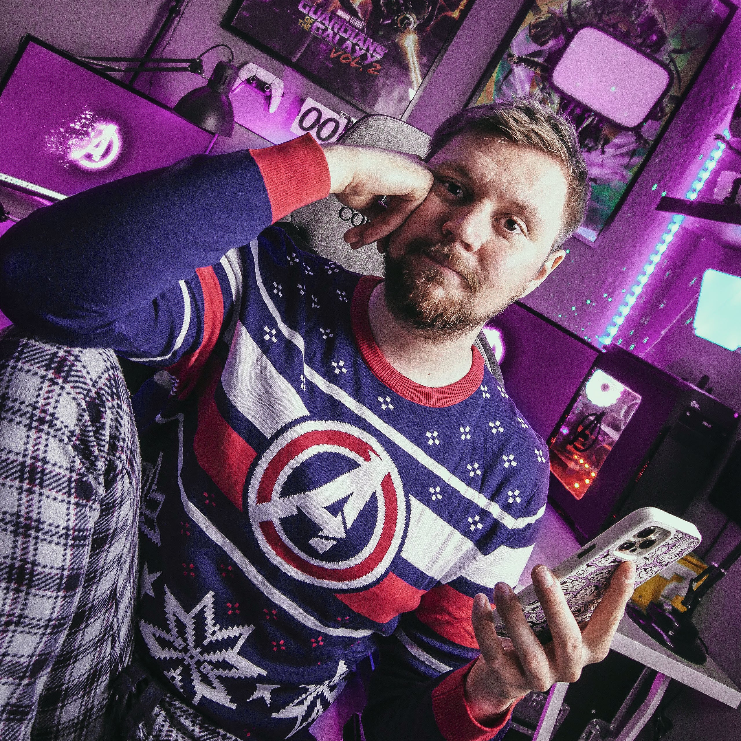 Zdjęcie produktu Avengers - Logo sweter