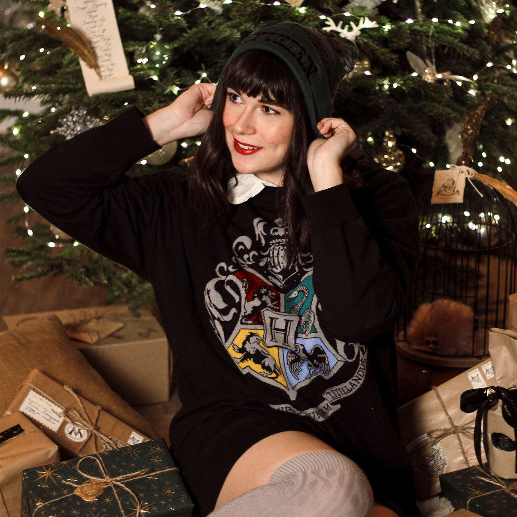 Zdjęcie produktu Harry Potter - Oversize Sweter z herbem Hogwartu czarny